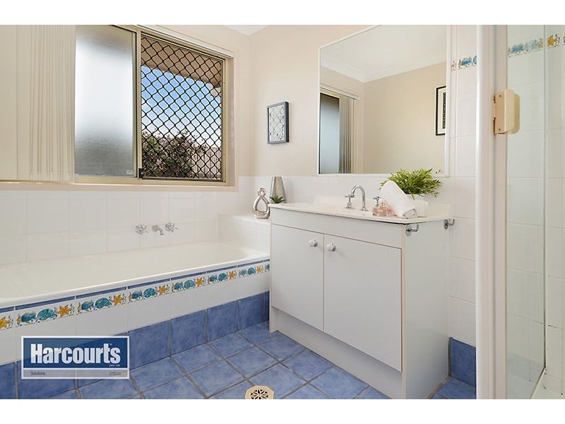 11 Border Court, Arana Hills QLD 4054