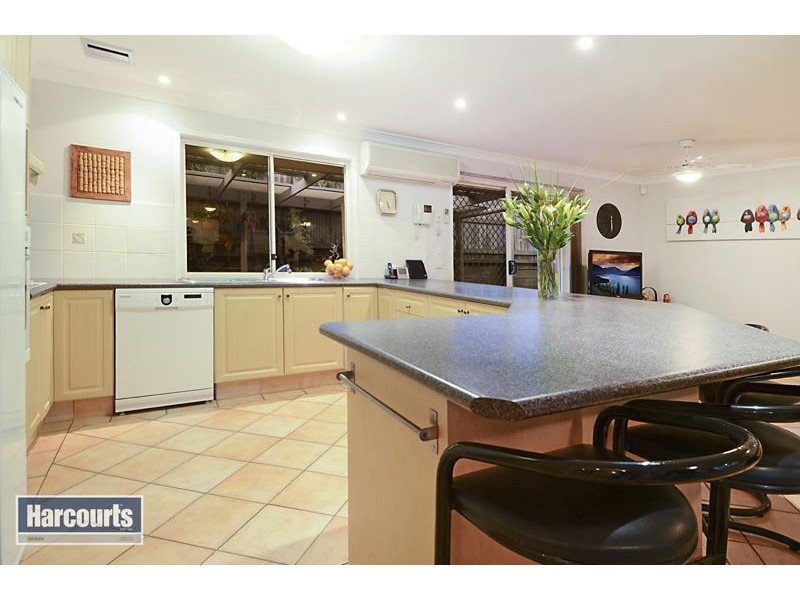 74 Minnelli Place, Mcdowall QLD 4053