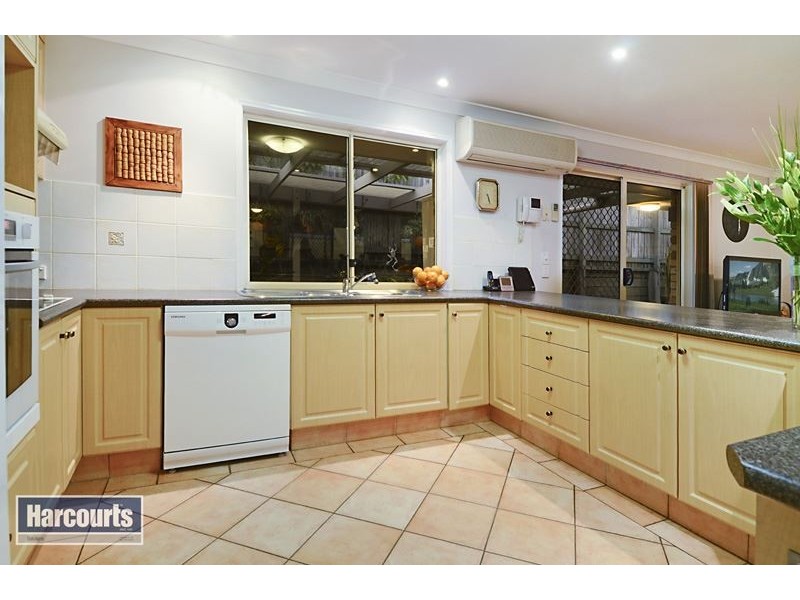 74 Minnelli Place, Mcdowall QLD 4053