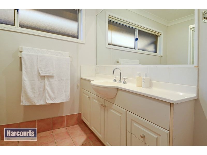 74 Minnelli Place, Mcdowall QLD 4053