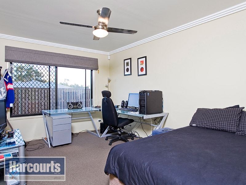 11 Pickering Place, Upper Kedron QLD 4055