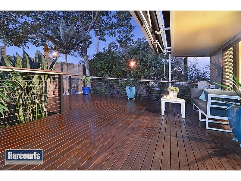 976 South Pine Road, Everton Hills QLD 4053