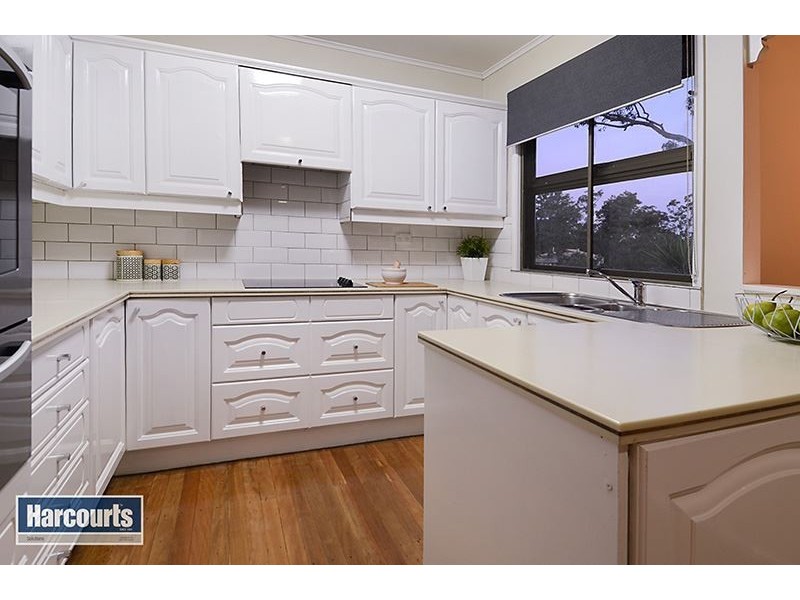 976 South Pine Road, Everton Hills QLD 4053