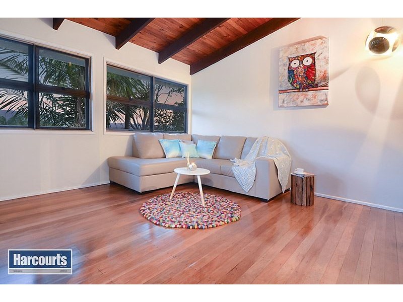 976 South Pine Road, Everton Hills QLD 4053