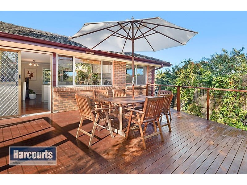 12 Parnoolar Crescent, Ferny Hills QLD 4055