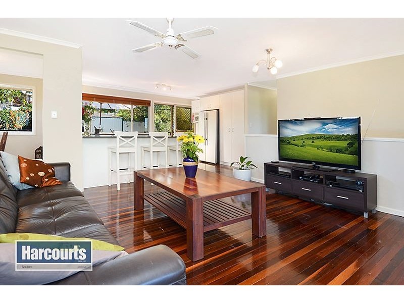 12 Parnoolar Crescent, Ferny Hills QLD 4055