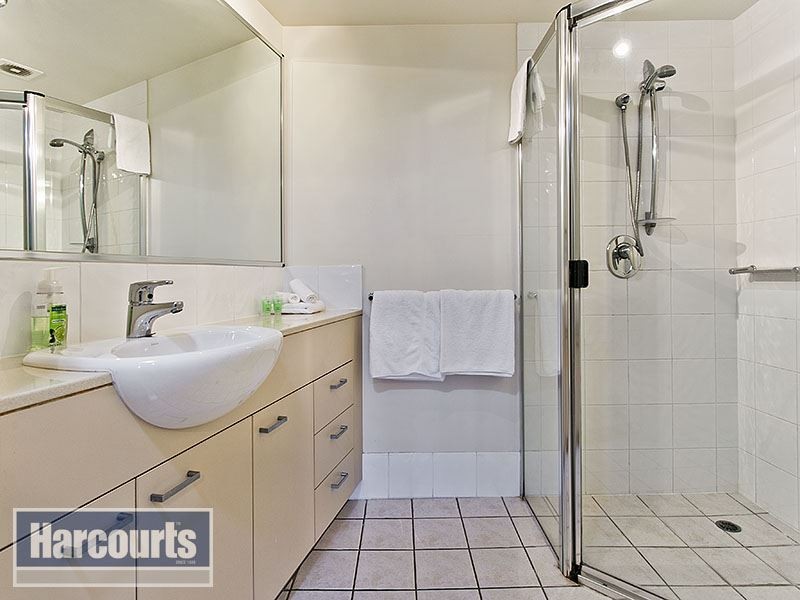 603/21 Patrick Lane, Toowong QLD 4066