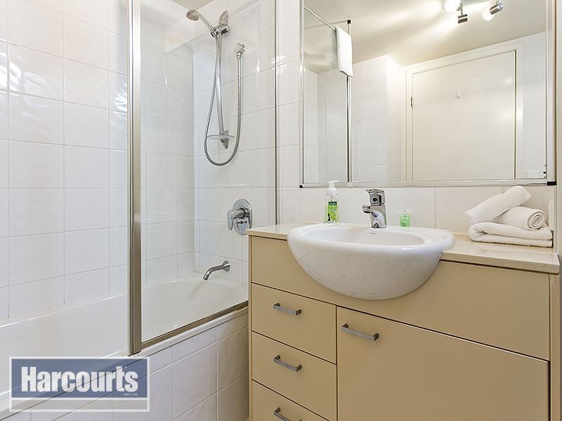 603/21 Patrick Lane, Toowong QLD 4066