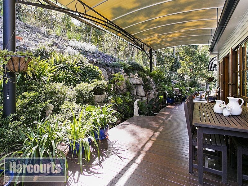 16 Wollundry Place, The Gap QLD 4061