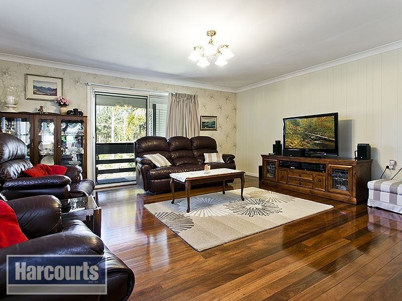 14 Bundar Crescent, Ferny Hills QLD 4055