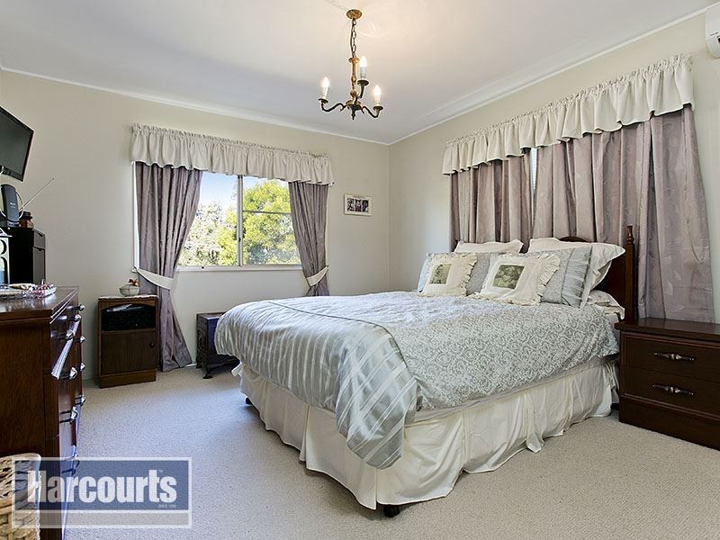 14 Bundar Crescent, Ferny Hills QLD 4055