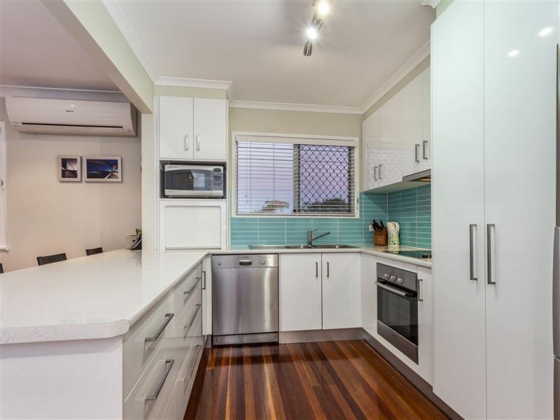 18 Coleridge Street, Stafford Heights QLD 4053