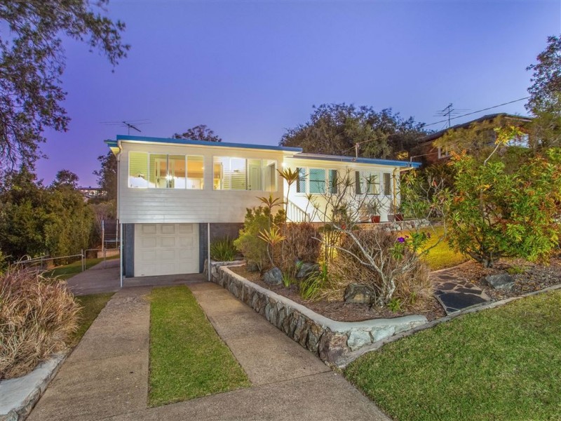 18 Coleridge Street, Stafford Heights QLD 4053