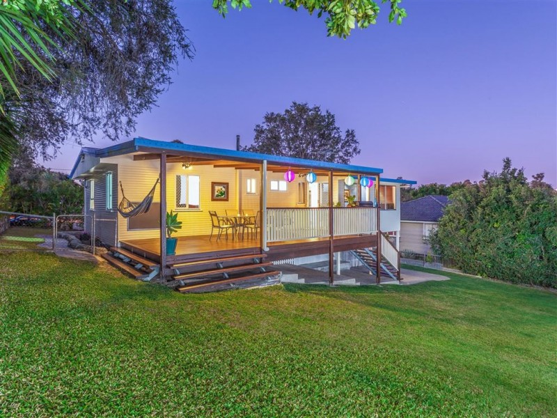 18 Coleridge Street, Stafford Heights QLD 4053