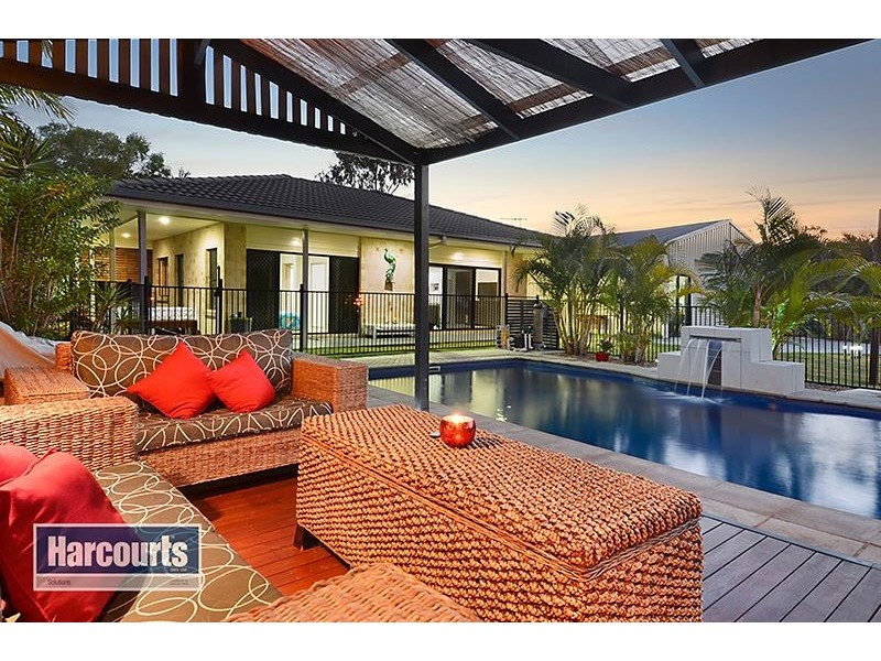 138 Corvus Drive, Cashmere QLD 4500