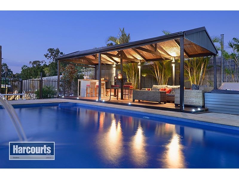 138 Corvus Drive, Cashmere QLD 4500