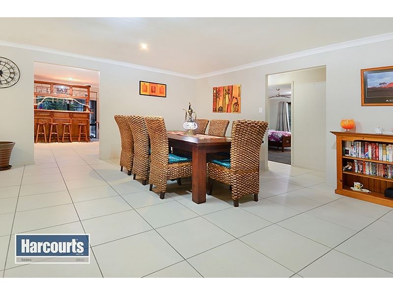 138 Corvus Drive, Cashmere QLD 4500