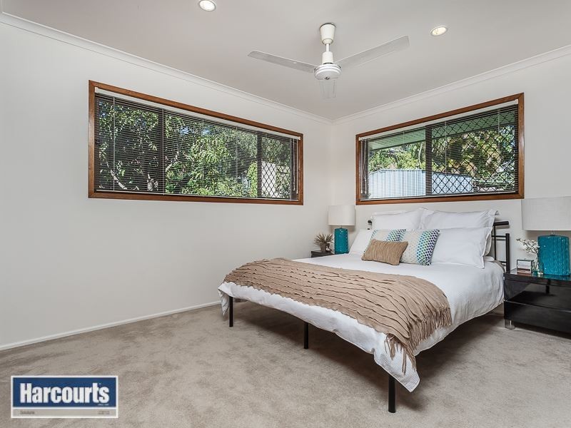 17 Parton Street, Stafford Heights QLD 4053