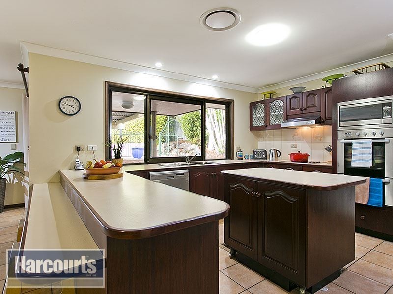 6 Lustre Place, Keperra QLD 4054