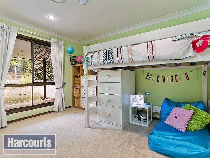 6 Lustre Place, Keperra QLD 4054