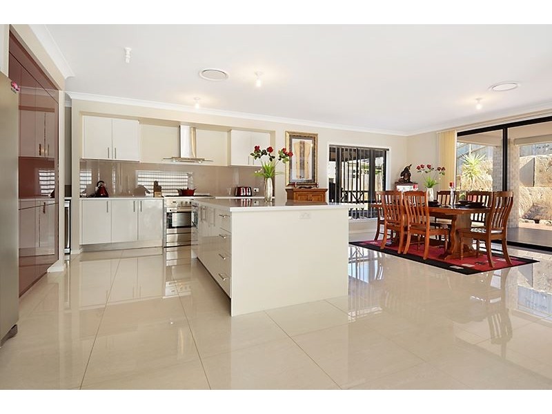 15 Caspian Parade, Warner QLD 4500