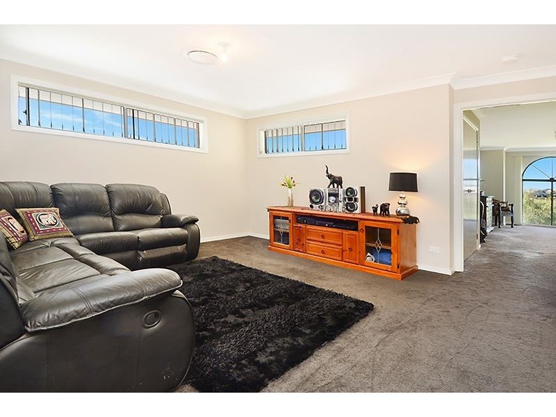 15 Caspian Parade, Warner QLD 4500