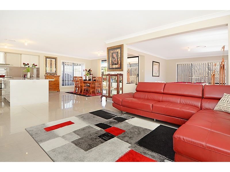15 Caspian Parade, Warner QLD 4500