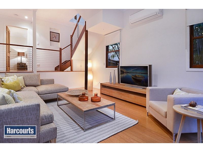 16 View Crescent, Arana Hills QLD 4054