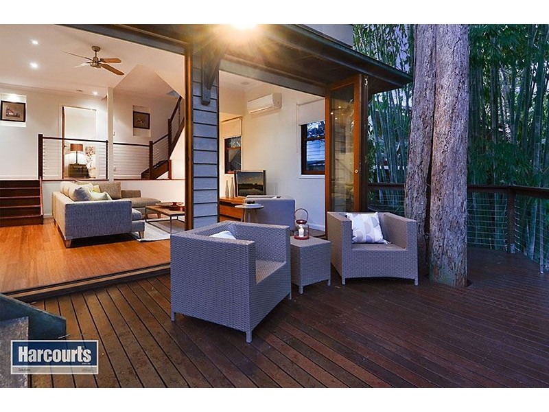 16 View Crescent, Arana Hills QLD 4054