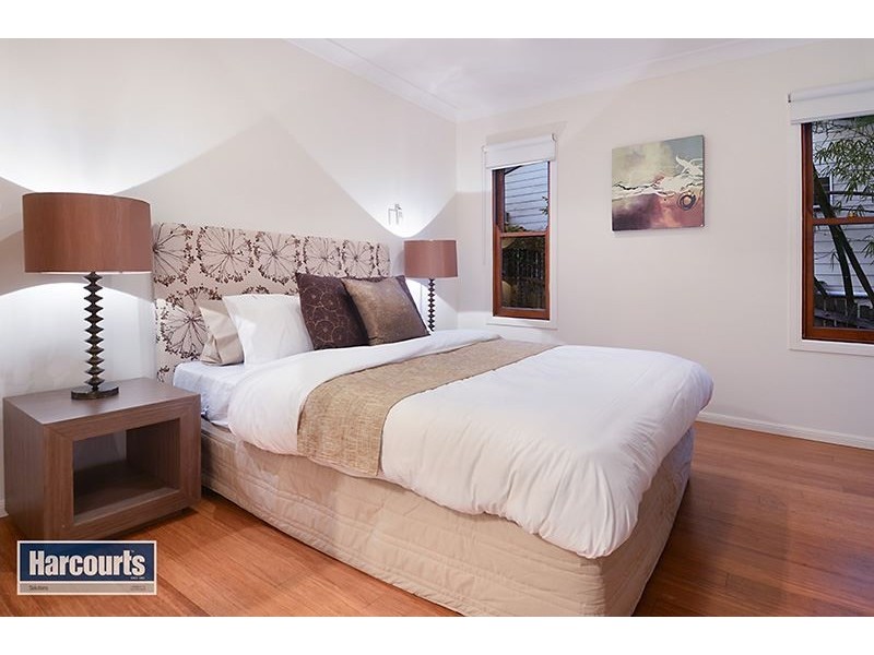 16 View Crescent, Arana Hills QLD 4054