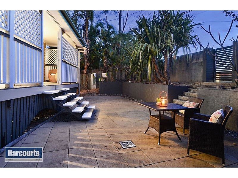 16 View Crescent, Arana Hills QLD 4054