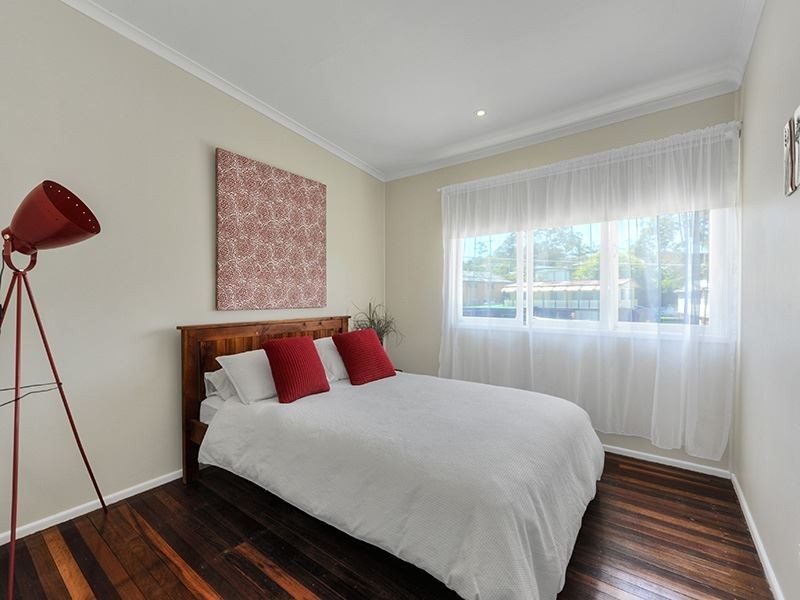 6 Bunora Avenue, Ferny Hills QLD 4055