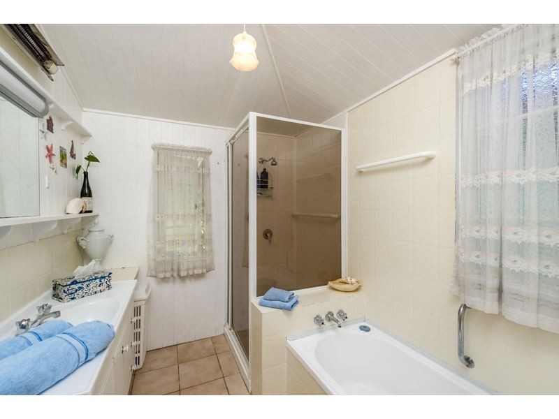 5 Bridge Street, Ashgrove QLD 4060