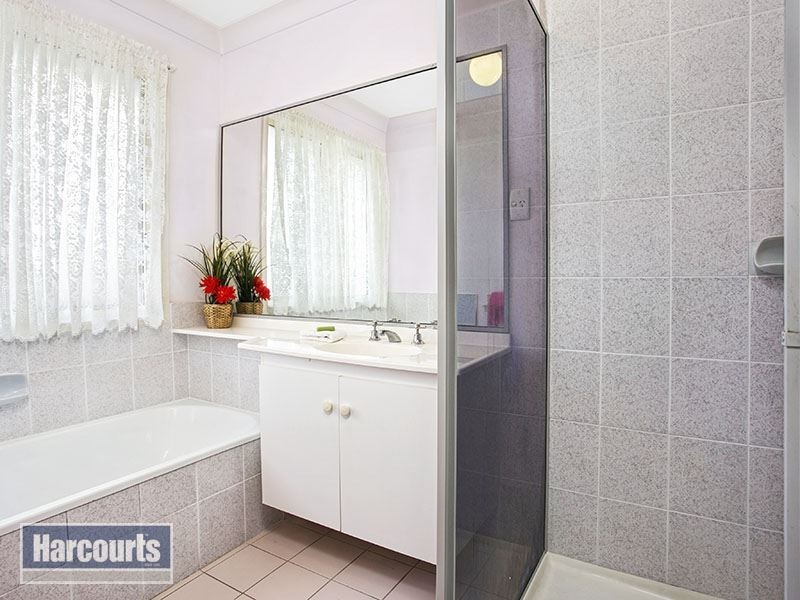 60 Glengarry Road, Keperra QLD 4054