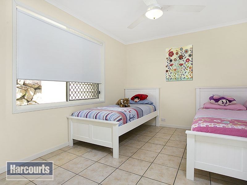 33 Montrose Place, The Gap QLD 4061