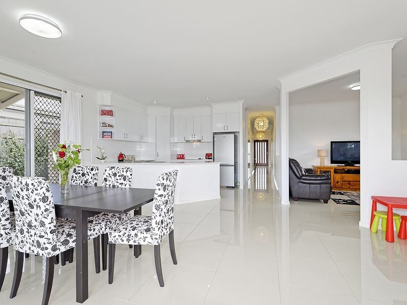 7 Moor Circuit, Warner QLD 4500