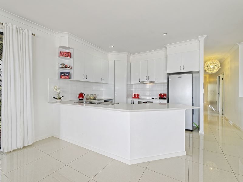 7 Moor Circuit, Warner QLD 4500