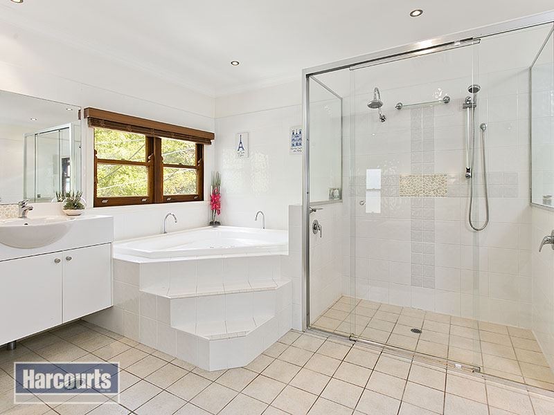 23 Harris Street, Windsor QLD 4030