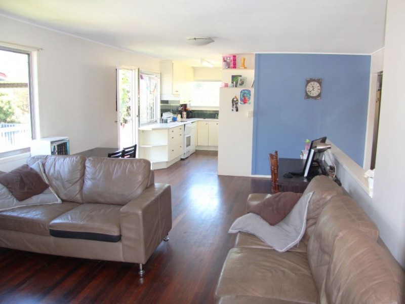 45 Camelia Avenue, Everton Hills QLD 4053