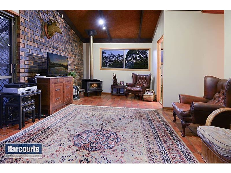 35 Buckland Road, Everton Hills QLD 4053