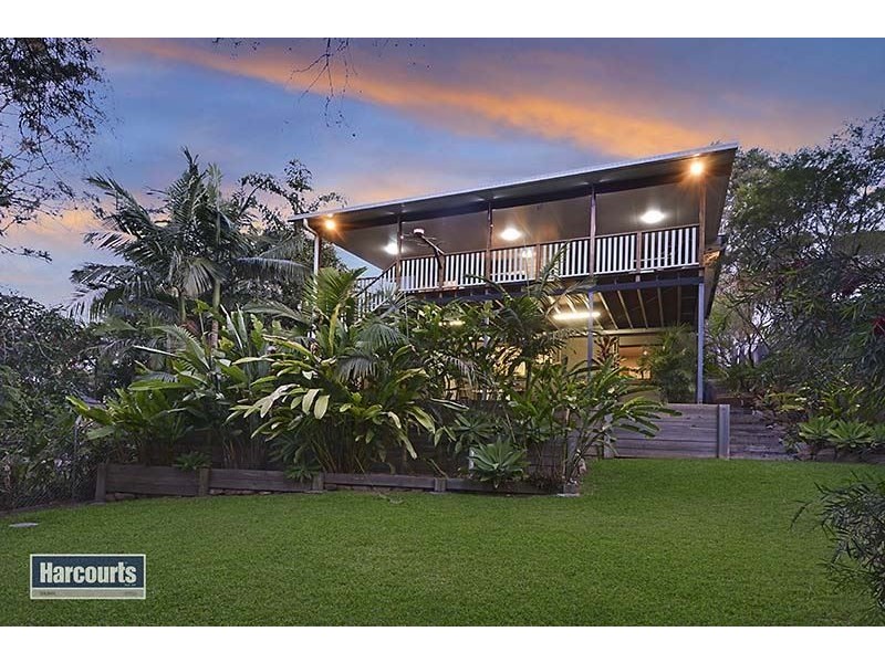 104 Plucks Road, Arana Hills QLD 4054