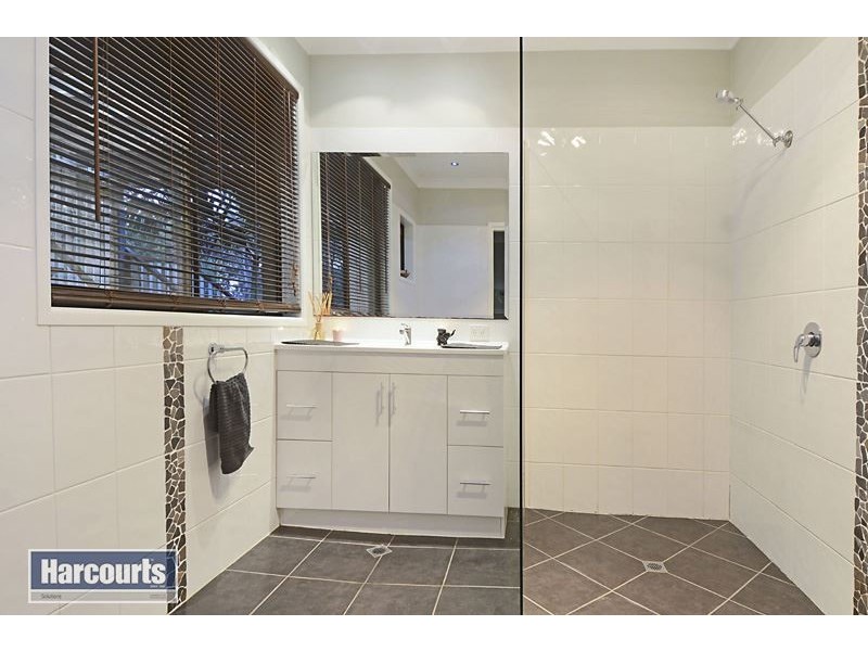 104 Plucks Road, Arana Hills QLD 4054