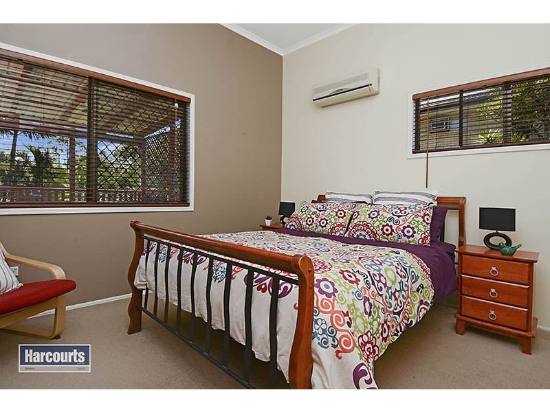 27 Caesar Road, Ferny Hills QLD 4055