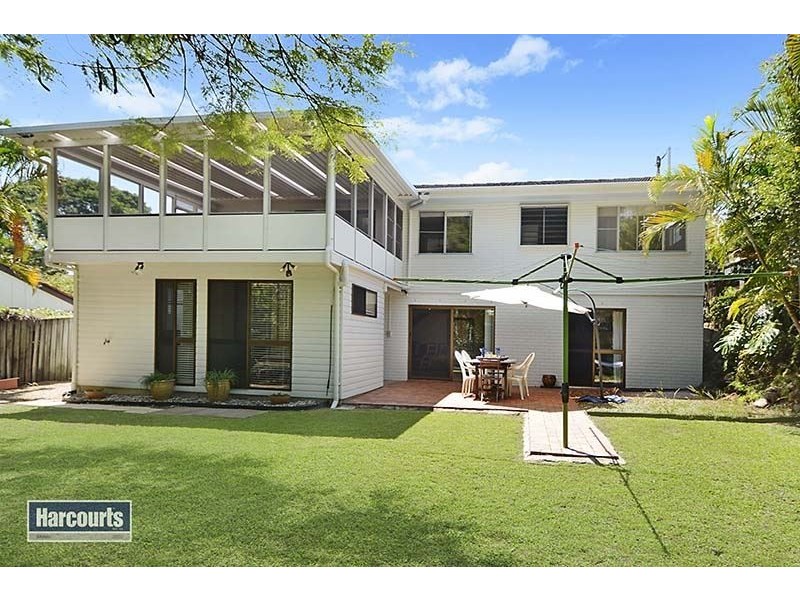 27 Fairway Outlook, Arana Hills QLD 4054