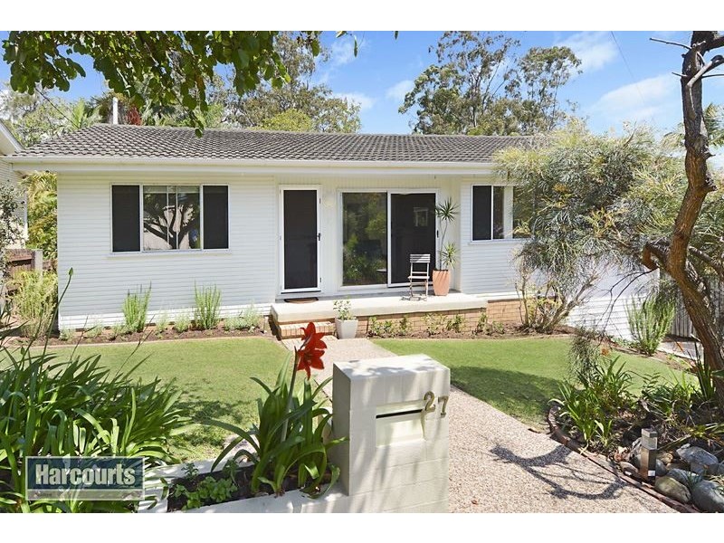 27 Fairway Outlook, Arana Hills QLD 4054