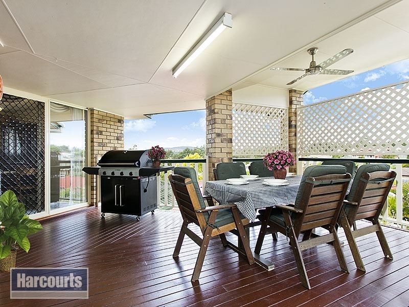 6 Cromarty Close, Ferny Grove QLD 4055