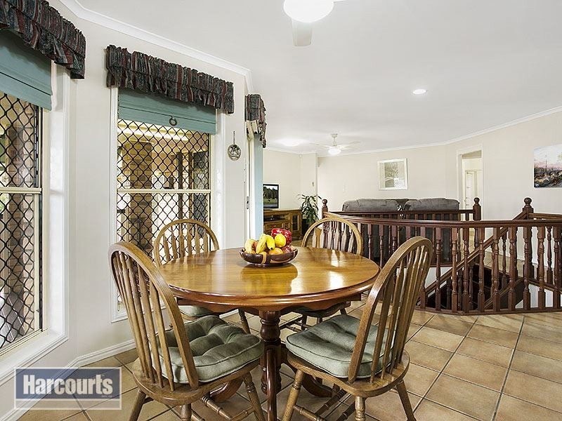 6 Cromarty Close, Ferny Grove QLD 4055