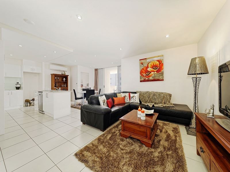 404/20 Playfield Street, Chermside QLD 4032