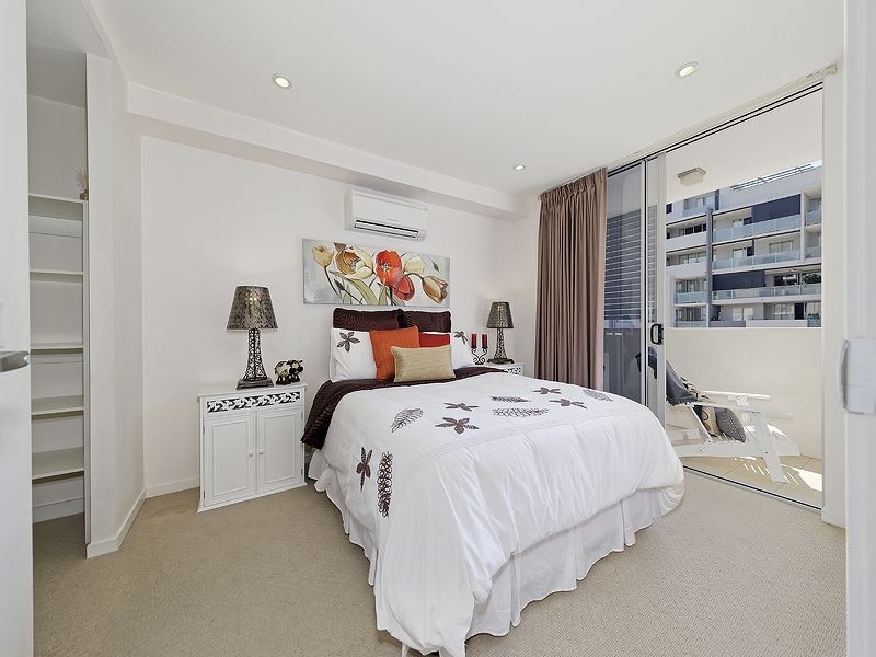 404/20 Playfield Street, Chermside QLD 4032