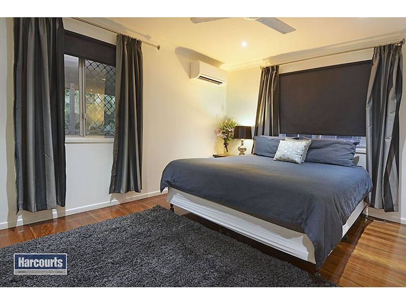 19 Goodenia Street, Everton Hills QLD 4053